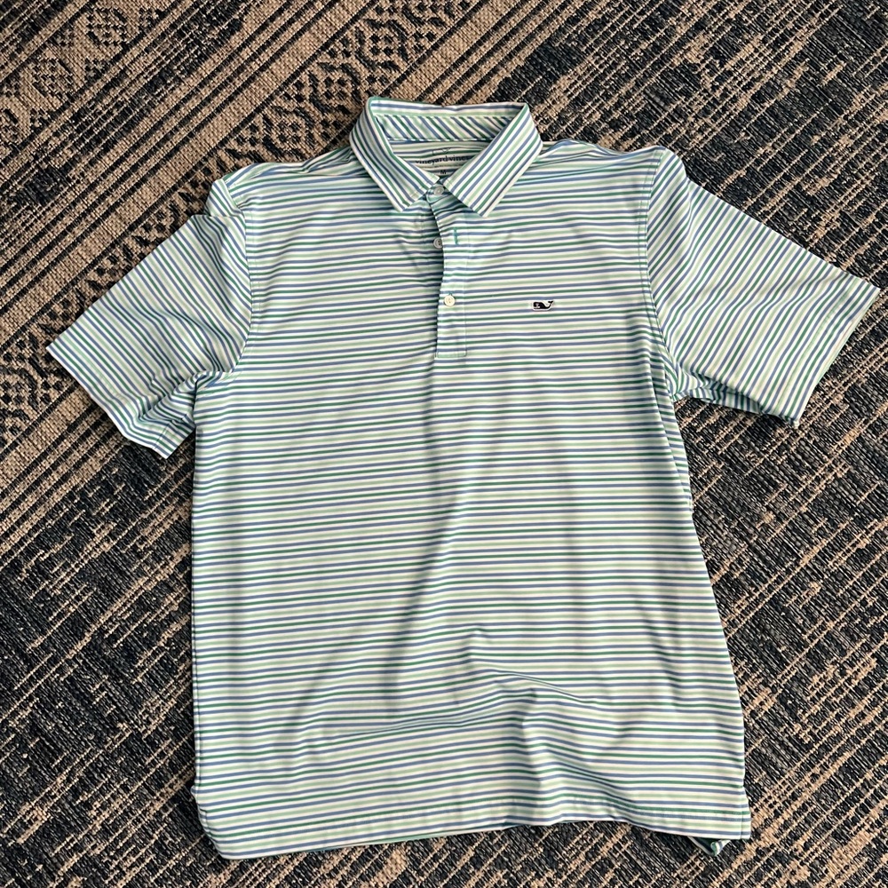 Vineyard vines golf shirt. Like new. White with teal and blue stripe. Size M